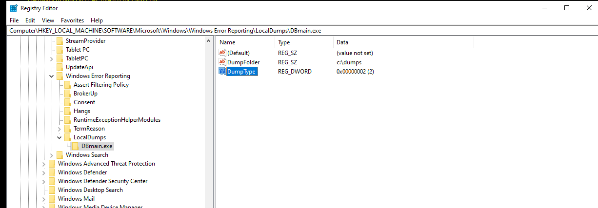 How do I generate an application crash dump on the Vault server through ...